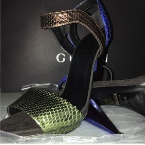 Rare New Gucci heels! Only worn around the house, too small for my large feet!